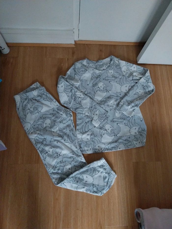 ensemble de pyjama - photo numéro 2