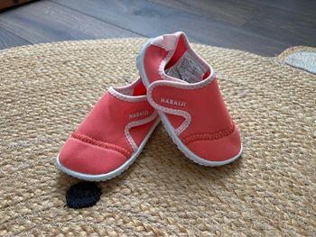 Chaussures plage Aquashoes corail Nabaiji décathlon 23 / 24