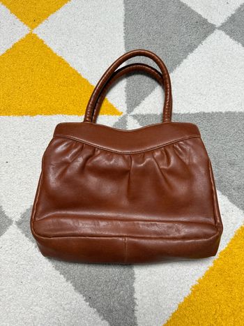 Sac à main en cuir vintage