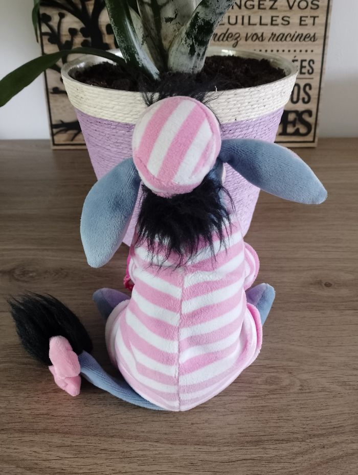 Peluche Disney Bourriquet prisonnier - photo numéro 4