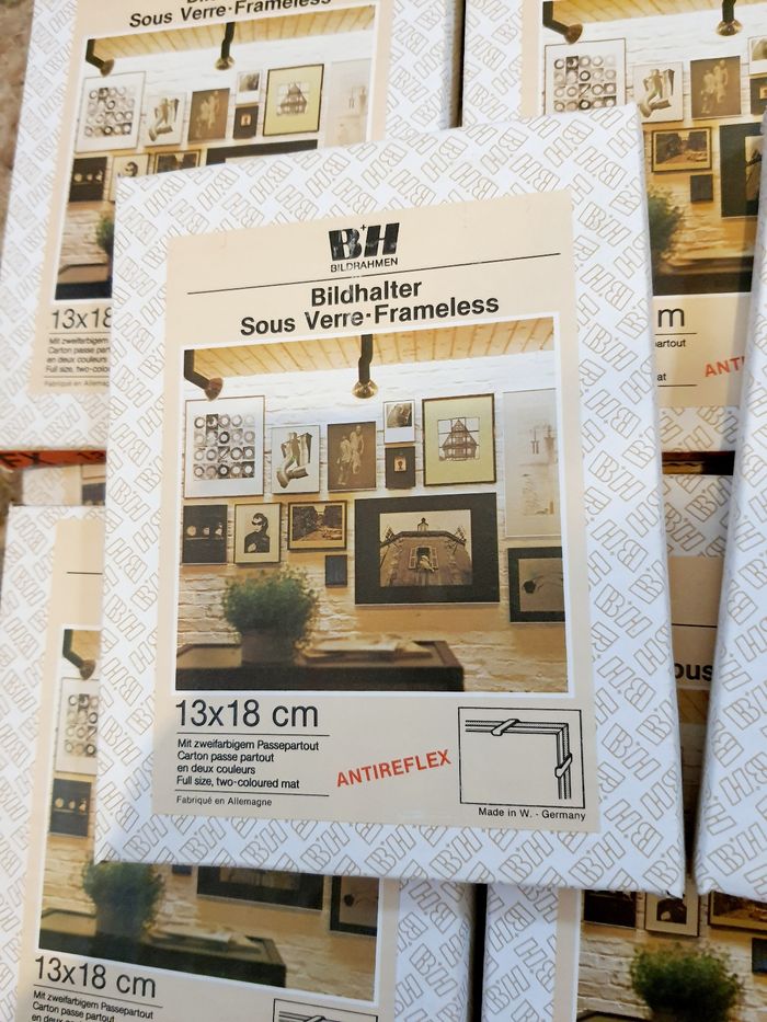 Lot de 24 encadrements - photo numéro 2