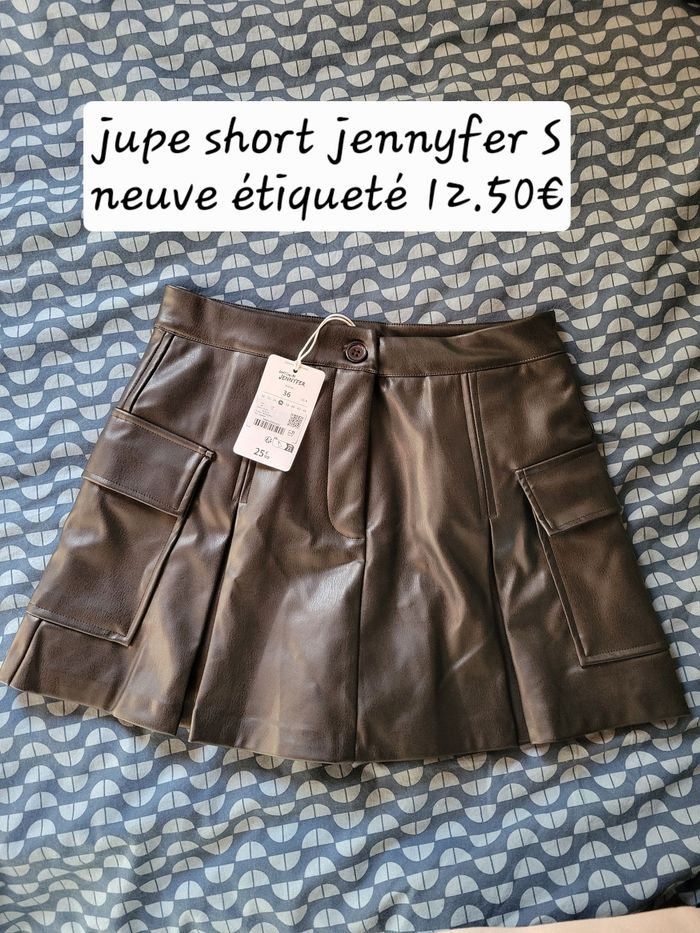 Jupe short simili cuir