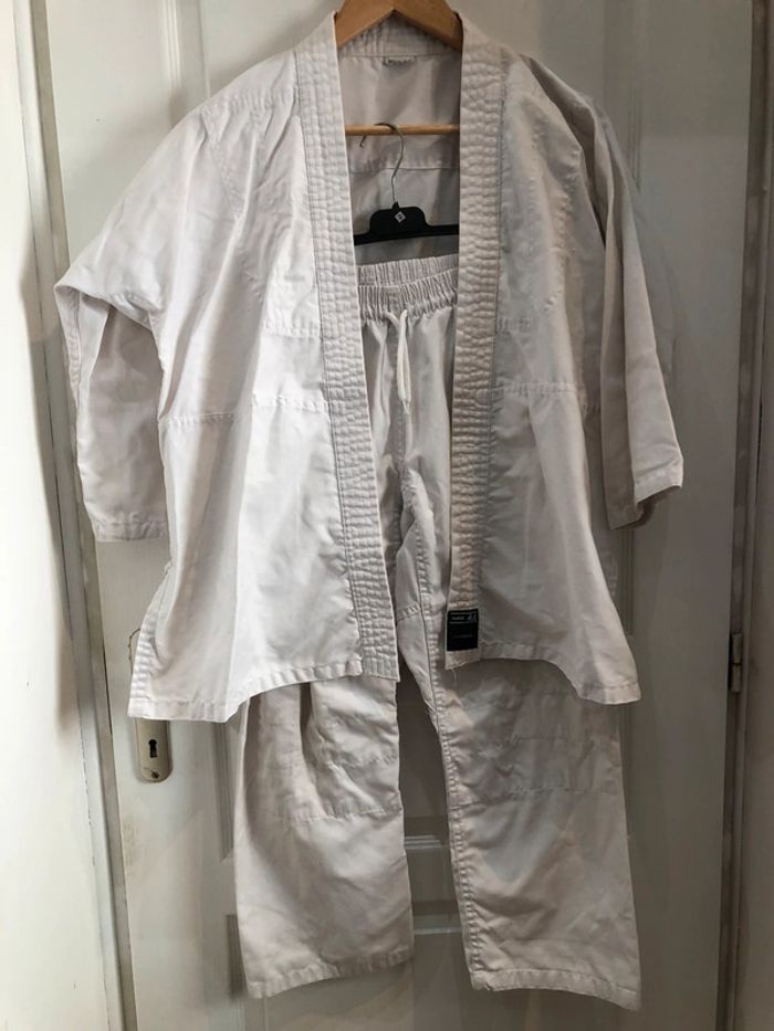 Ensemble kimono #decathlon 10 ans - photo numéro 2