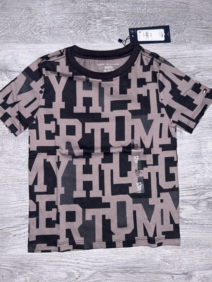 Lot t-shirt Tommy Hilfiger - photo numéro 4