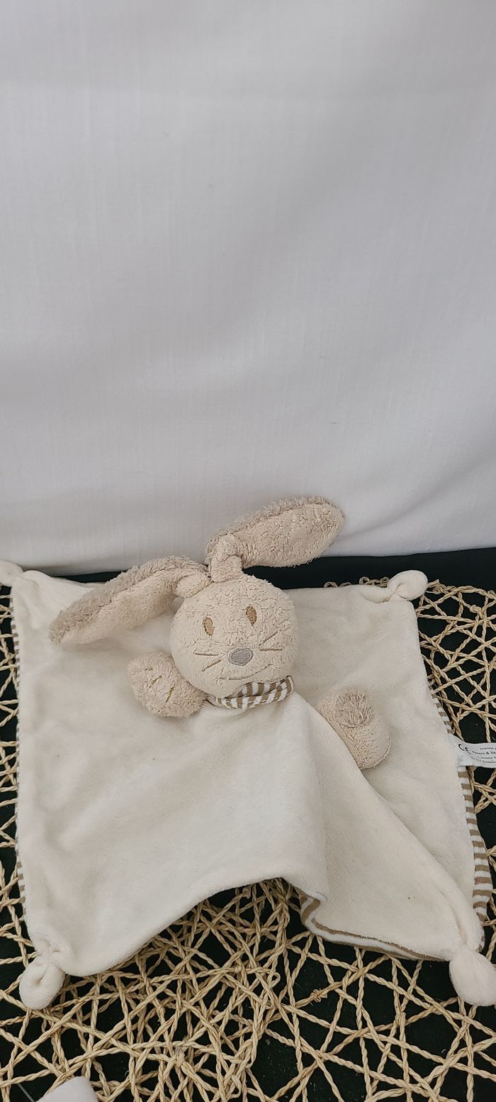 Doudou plat lapin NATURE ET DECOUVERTES beige marron rayures - photo numéro 2