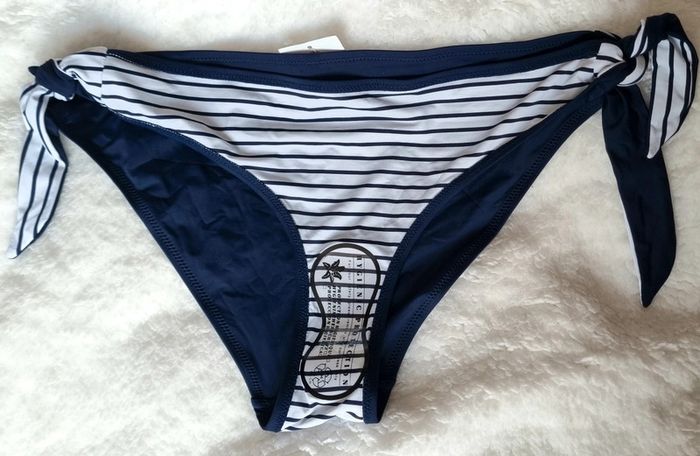 Slip de bain réversible neuf - photo numéro 2