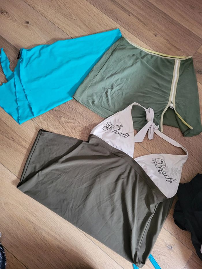 Lot d'affaires de plage