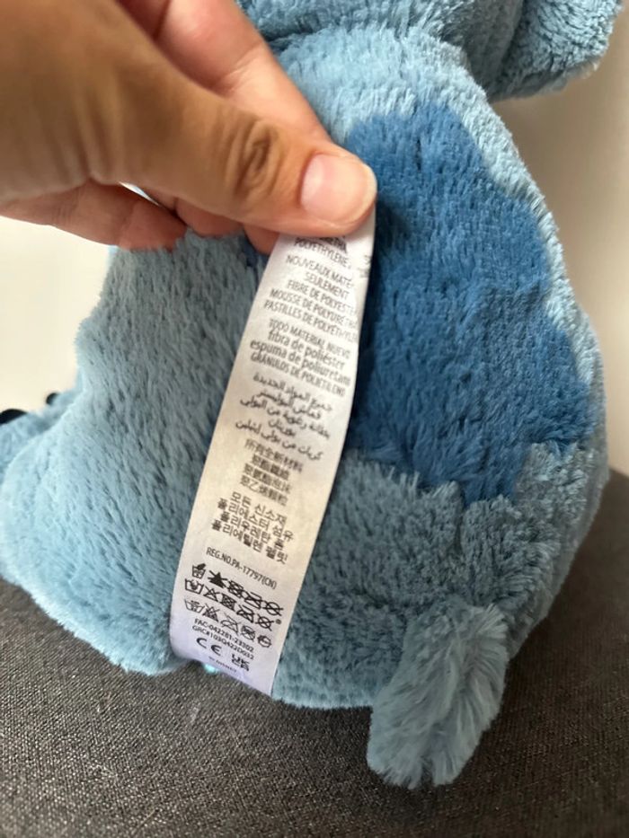 🧸 peluche Stitch- Disney Paris - très bon état - 40 cm - photo numéro 6