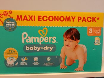 Couches pampers taille 3