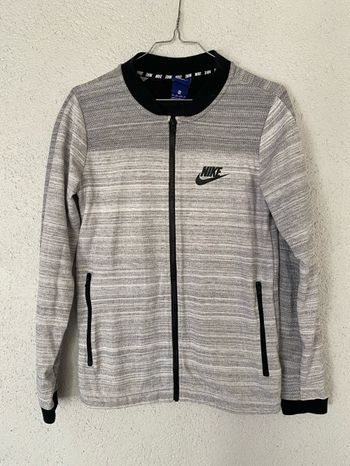 Veste Nike taille Xs