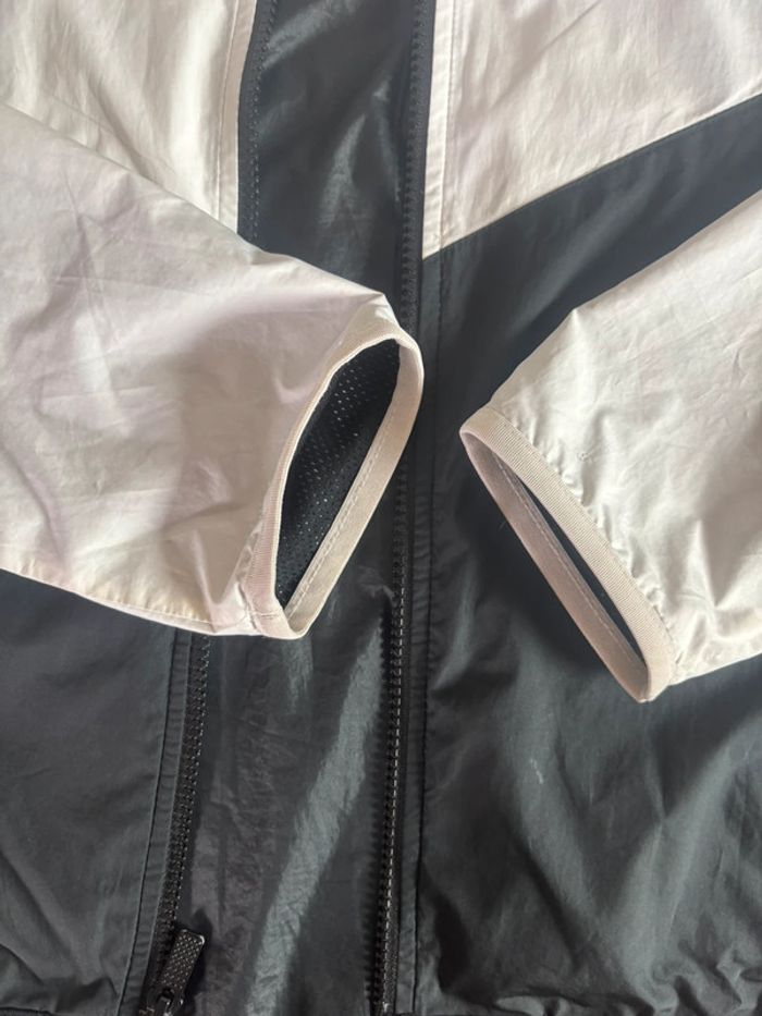 Veste coupe vent Nike blanche et noir taille xs - photo numéro 5