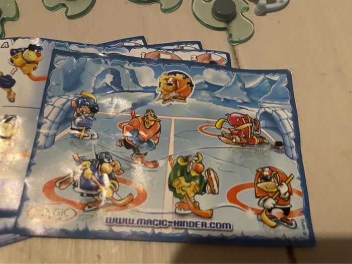 Série Complète 6 Figurines Kinder hockey sur Glace (2008) + BPZ très Bon État - photo numéro 4