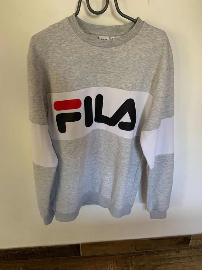 Sweat Fila - photo numéro 1