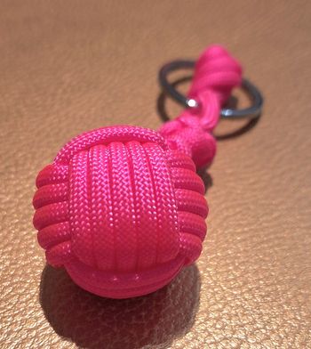 Porte-clé Paracorde Pomme de Touline Rose