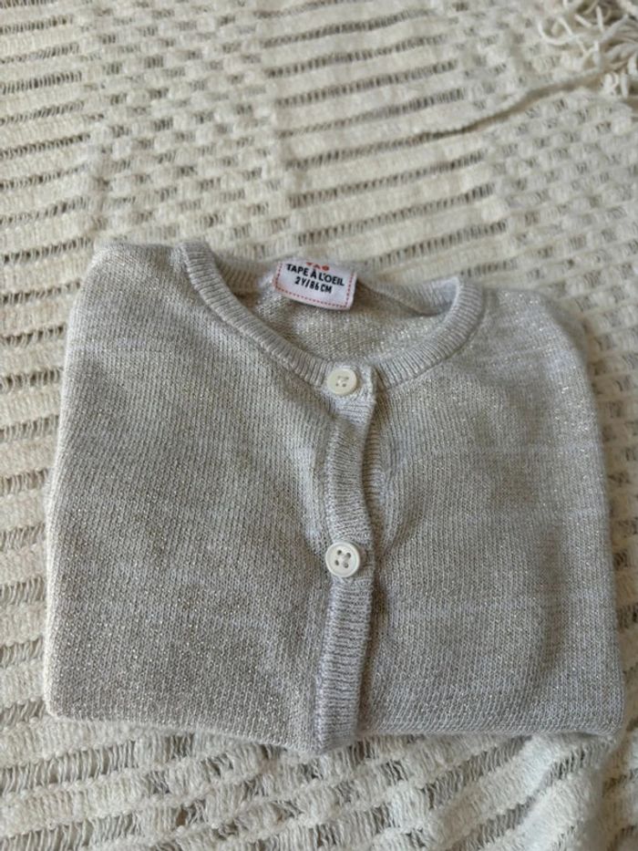 Cardigan fille beige à paillettes dorées 2 ans