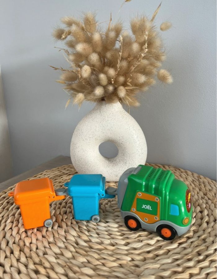 Joël le camion poubelle - photo numéro 4