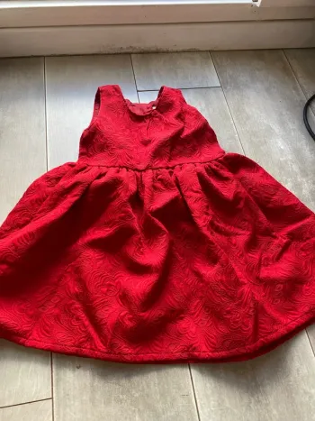 Robe rouge, taille 3/4ans Primark