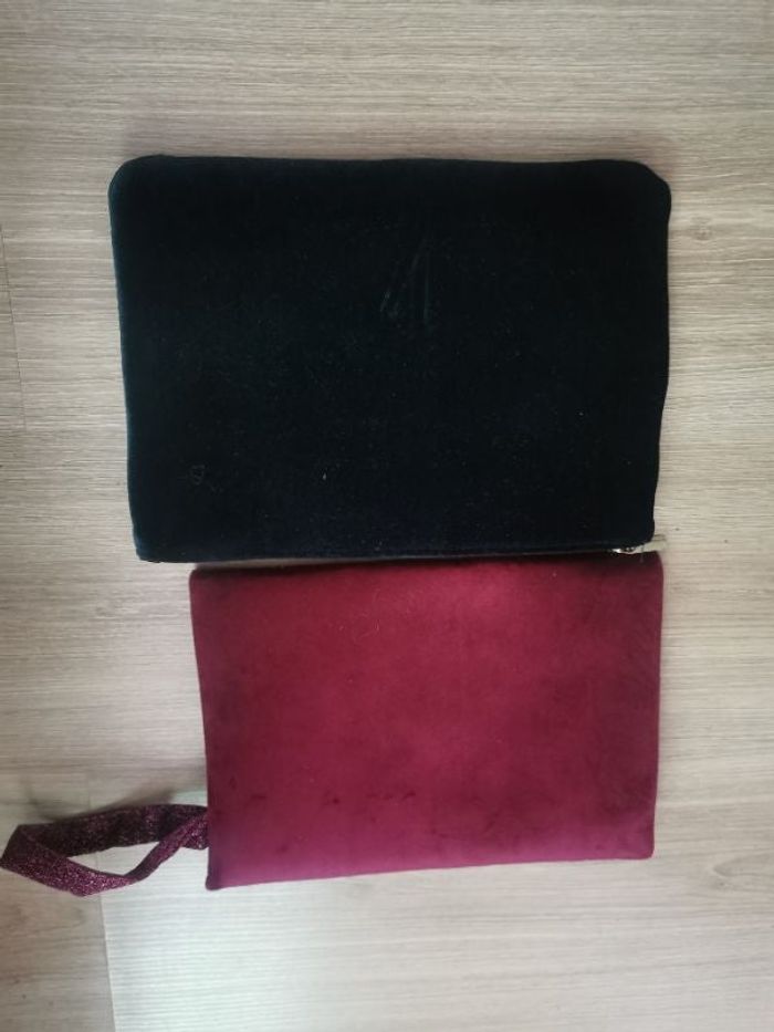 Lot de 2 pochettes en velours