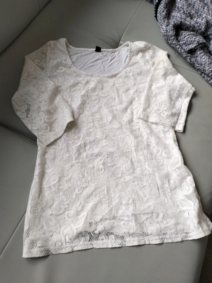 T-shirt dentelle