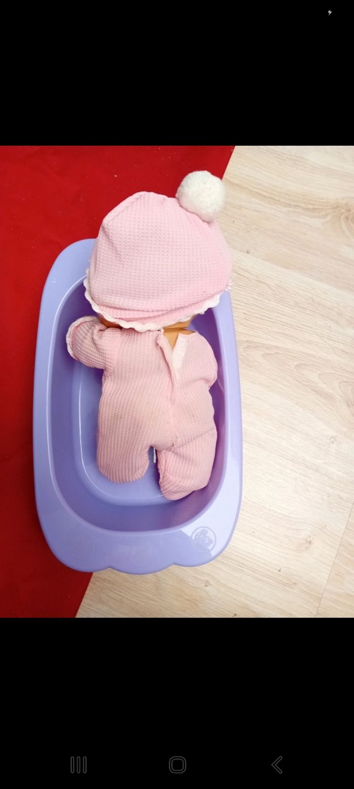 Poupon avec baignoire - photo numéro 4