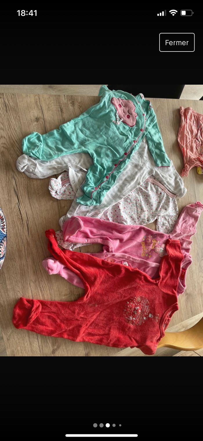 Lot de vêtements - photo numéro 3