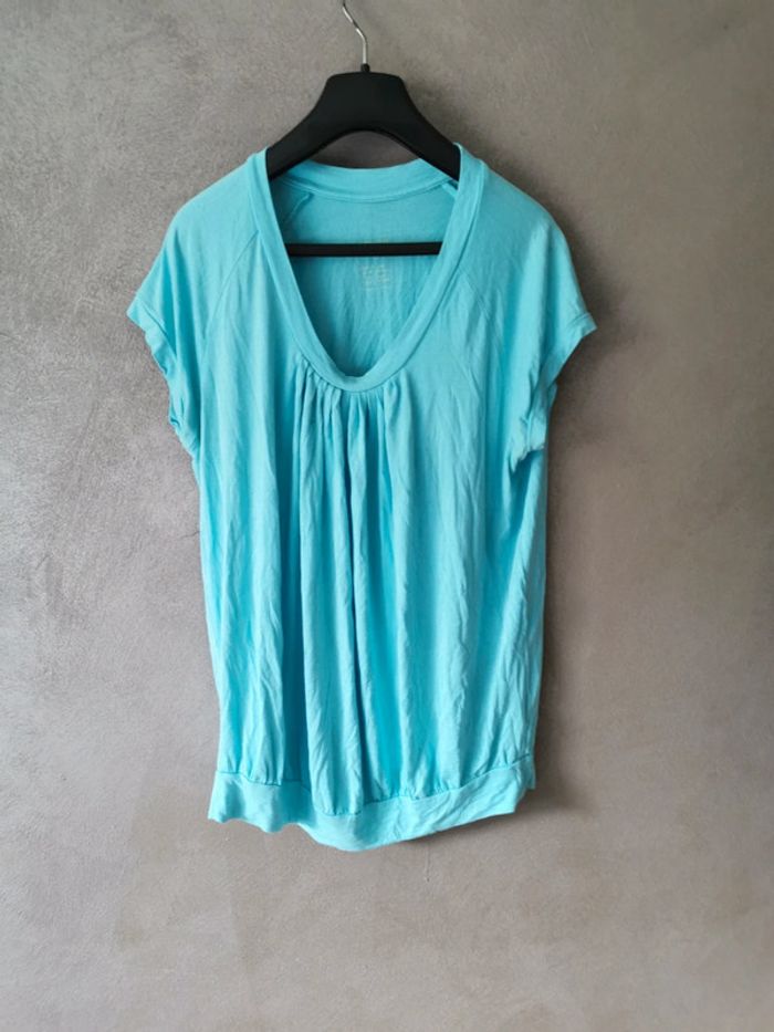 Très joli haut femle, taille M