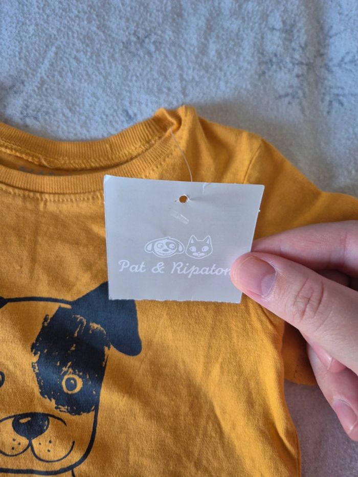 T shirt 6 mois neuf - photo numéro 3