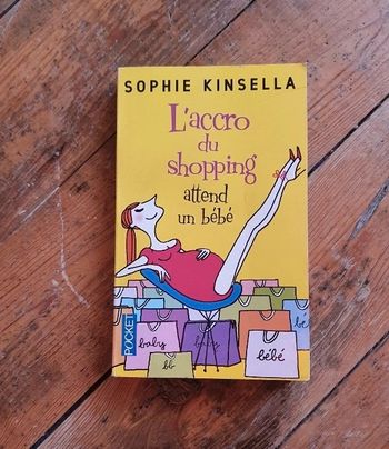 L'accro du shopping attend un bébé