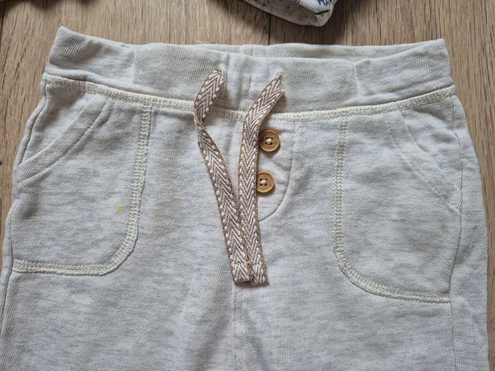 Lot 4 pantalons - photo numéro 3