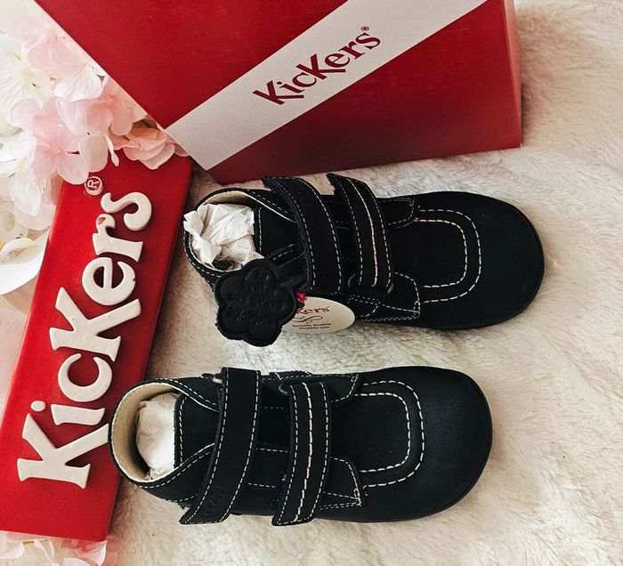 Bottes Bottines cuir Scratch Semelle Flexible Kickers T25 - photo numéro 3