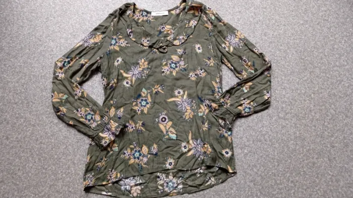 Promod blouse manches longues
Taille 36
Très bon état