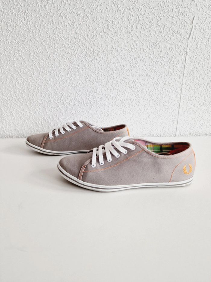 Fred Perry - Fany - Baskets en toile - Gris et orange - 38 - photo numéro 4