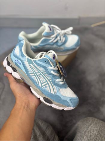 Asics gel NYC bleu blue Sky neuve taille 42
