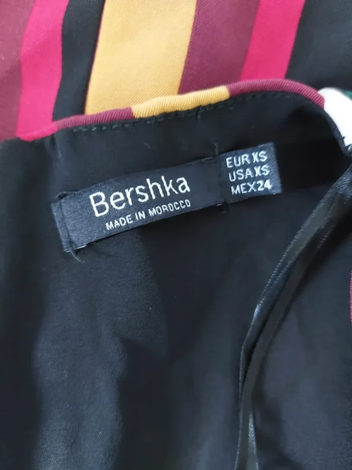 Robe Bershka taille XS - photo numéro 3