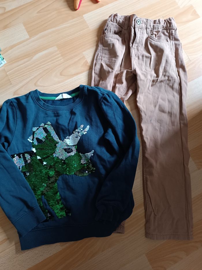Gros lot de vêtements en 7/8 ans garçon - photo numéro 7