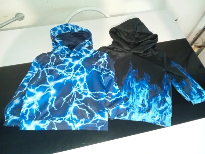 Lot de 2 sweats neuf 4 ans