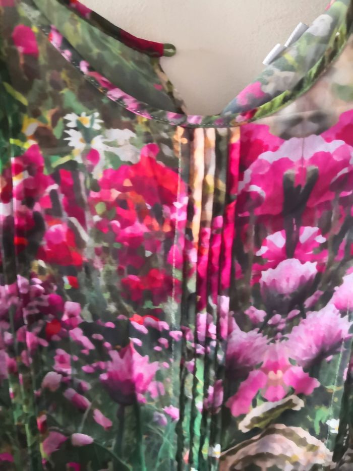 Blouse fleurie - photo numéro 2