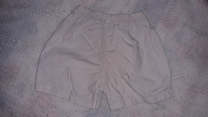 Short tex baby 23 mois - photo numéro 2