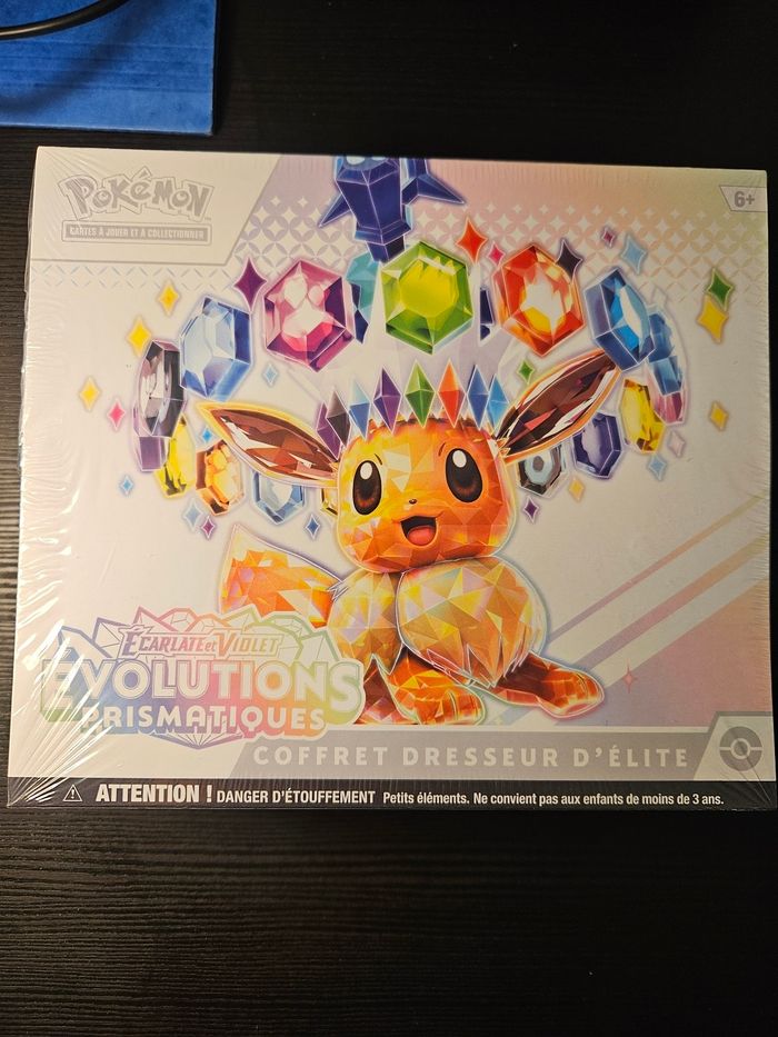 ETB EV8.5 Évolutions Prismatiques Scellée FR