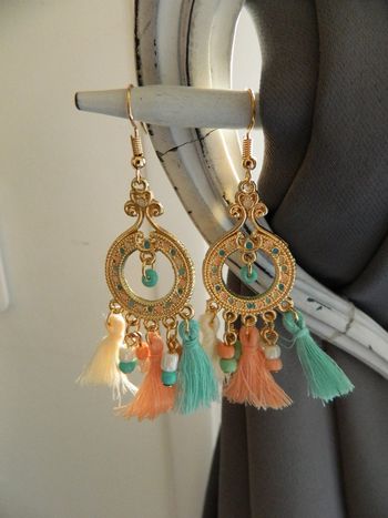 Boucles d'oreilles neuves