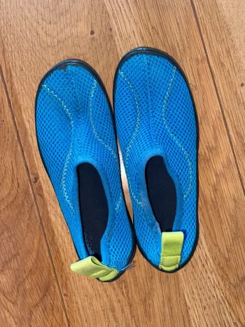 Chaussures d’eau taille 28/29