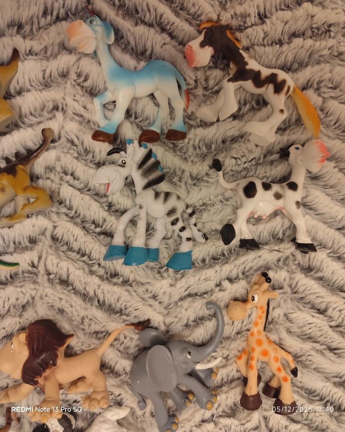 Lot d'animaux - photo numéro 9