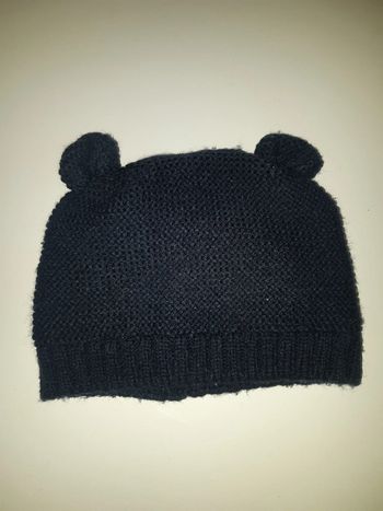 Bonnet bleu nuit à pompons t. 6/9mois