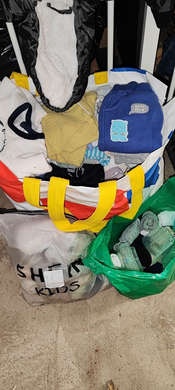 Lot de vêtements bébé garçon - photo numéro 2