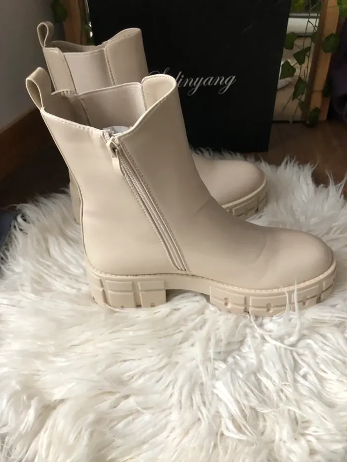 Bottes neuves - photo numéro 5