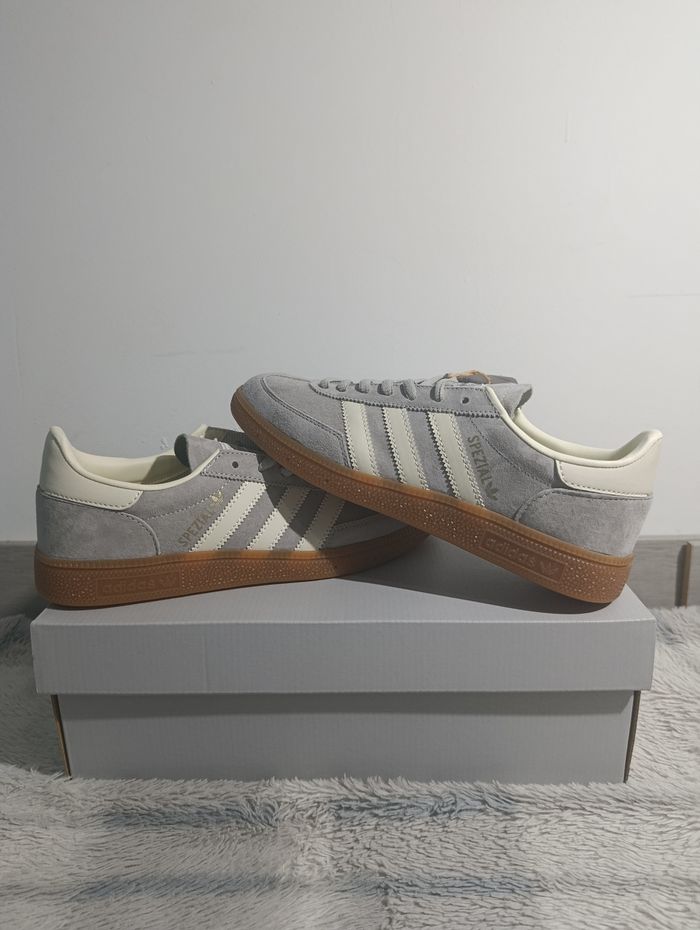 Baskets Adidas Handball Spezial pointure 40