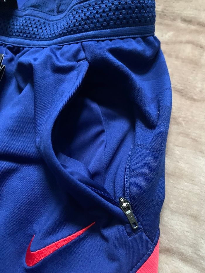 Pantalon fc Barcelone neuf - photo numéro 5