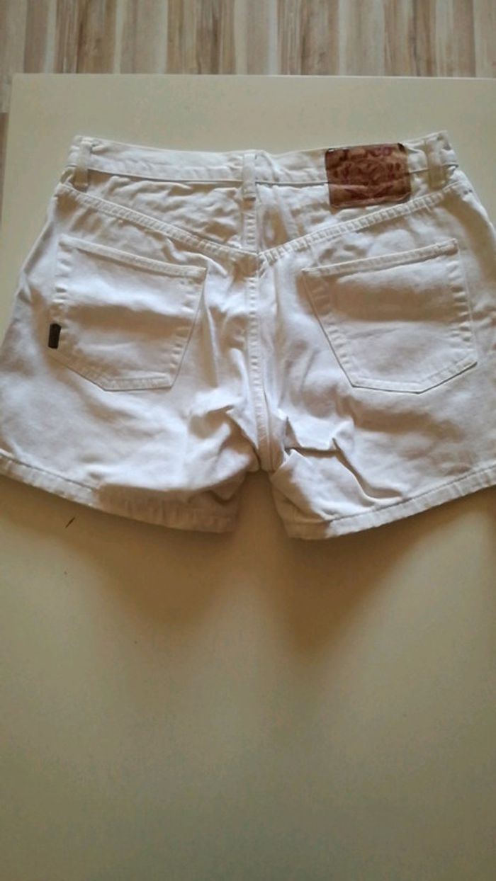 Short blanc - photo numéro 2