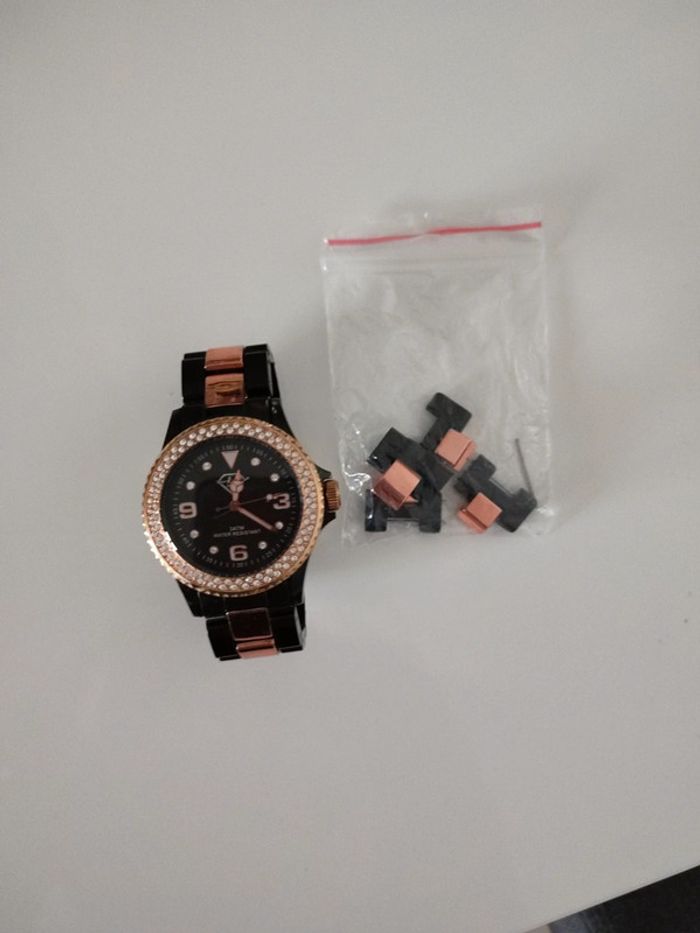 Montre femme - photo numéro 3