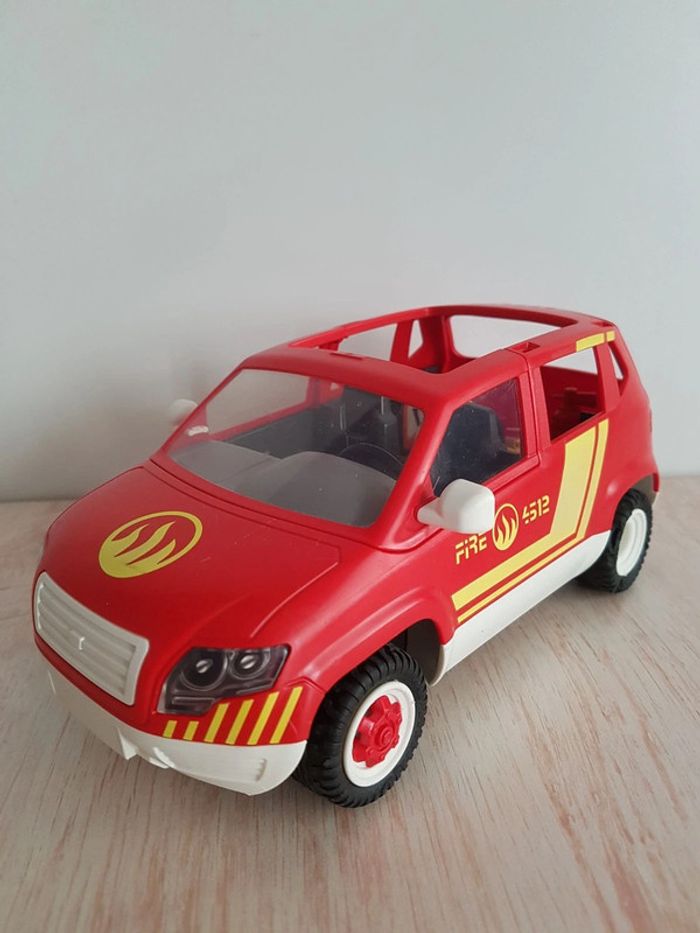 Pompiers, voiture d'intervention et secouriste Playmobil city action - photo numéro 19